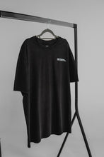 Lade das Bild in den Galerie-Viewer, DBF Trust The Process Washed Oversize Shirt Black

