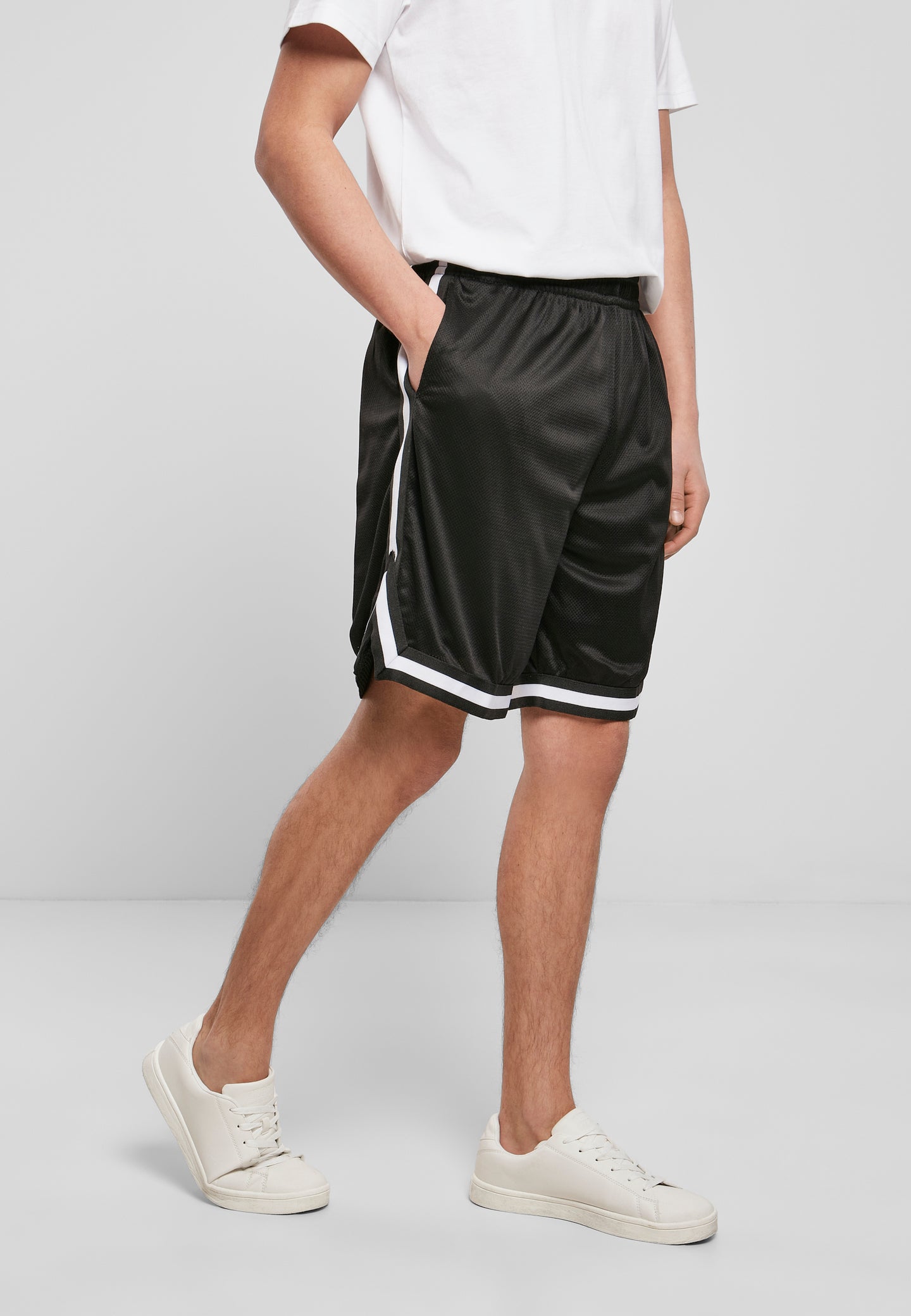 ONLYBASICS Mesh Shorts
